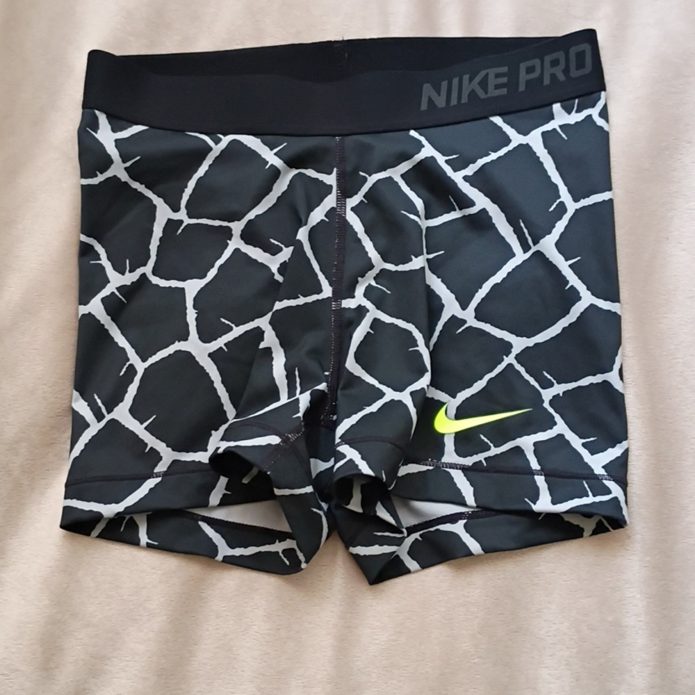 Women’s Black Graphic Training Shorts